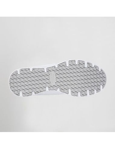 Detalle de cordones elasticos No-Tie Fit y suela antideslizante Skechers Nampa